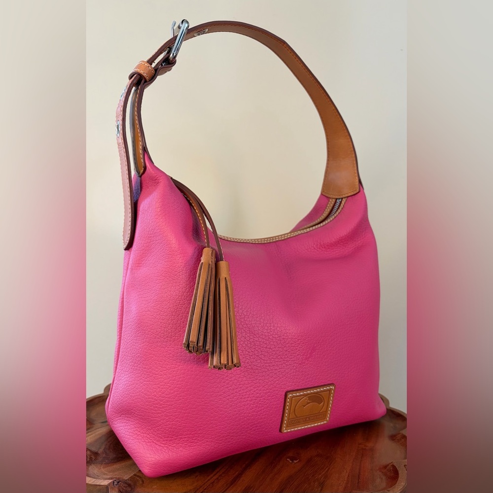 Dooney & Bourke Paige Sac Pink Pebble Grain Leather - Picture 4 of 17